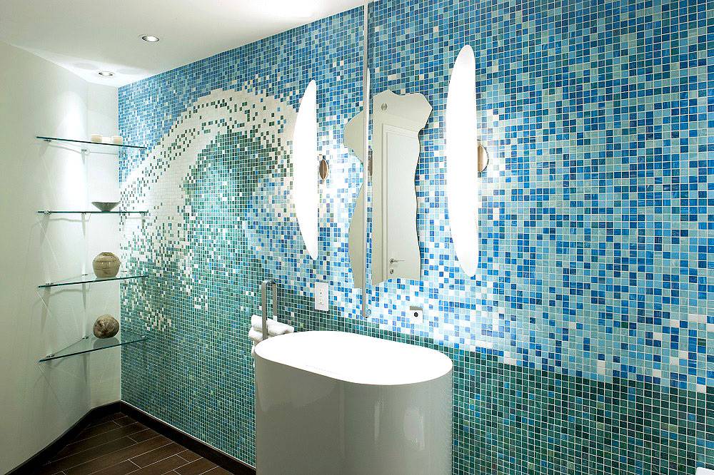 Мозаика в ванной комнате — что нужно знать