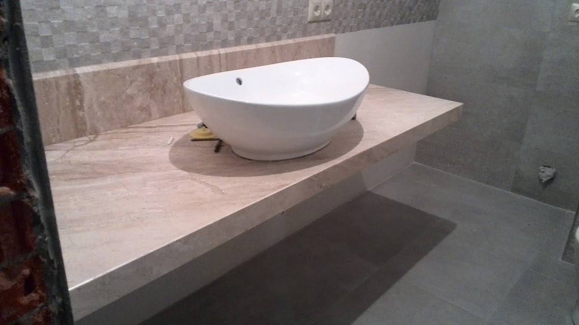 Столешницы в ванную комнату - как выбрать и сделать своими руками удобную и практичную столешницу (130 фото)