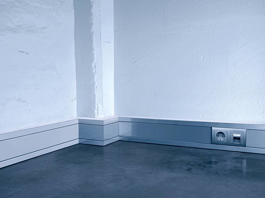 Плинтусы для труб отопления: как спрятать теплые коммуникации в доме, комплектующие для прокладки, напольный короб, система для скрытия
