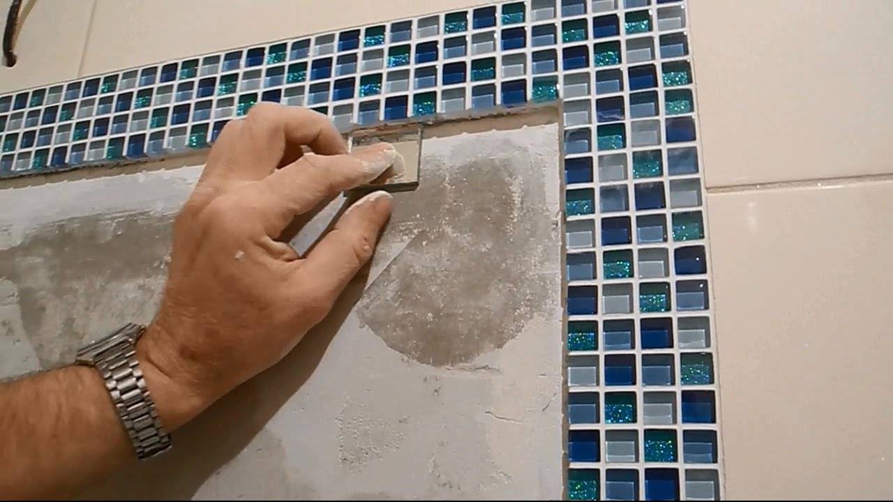 Как выровнить стену своими руками перед укладкой плитки, мозаики и керамогранита