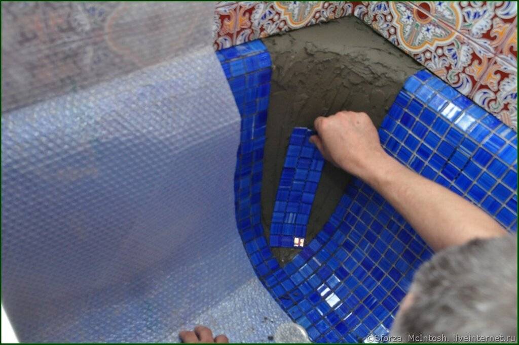 Советы по отделке бассейна мозаикой: как выбрать и правильно уложить