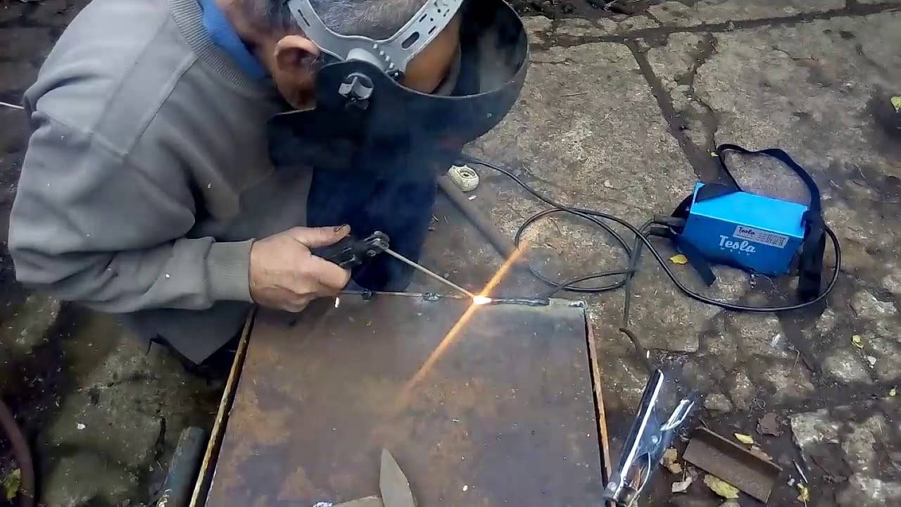 Как правильно варить металл электросваркой: делаем самостоятельно