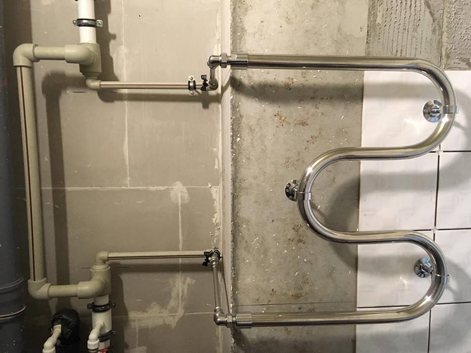 Установка полотенцесушителя в ванной своими руками – как лихо заменить старую конструкцию?