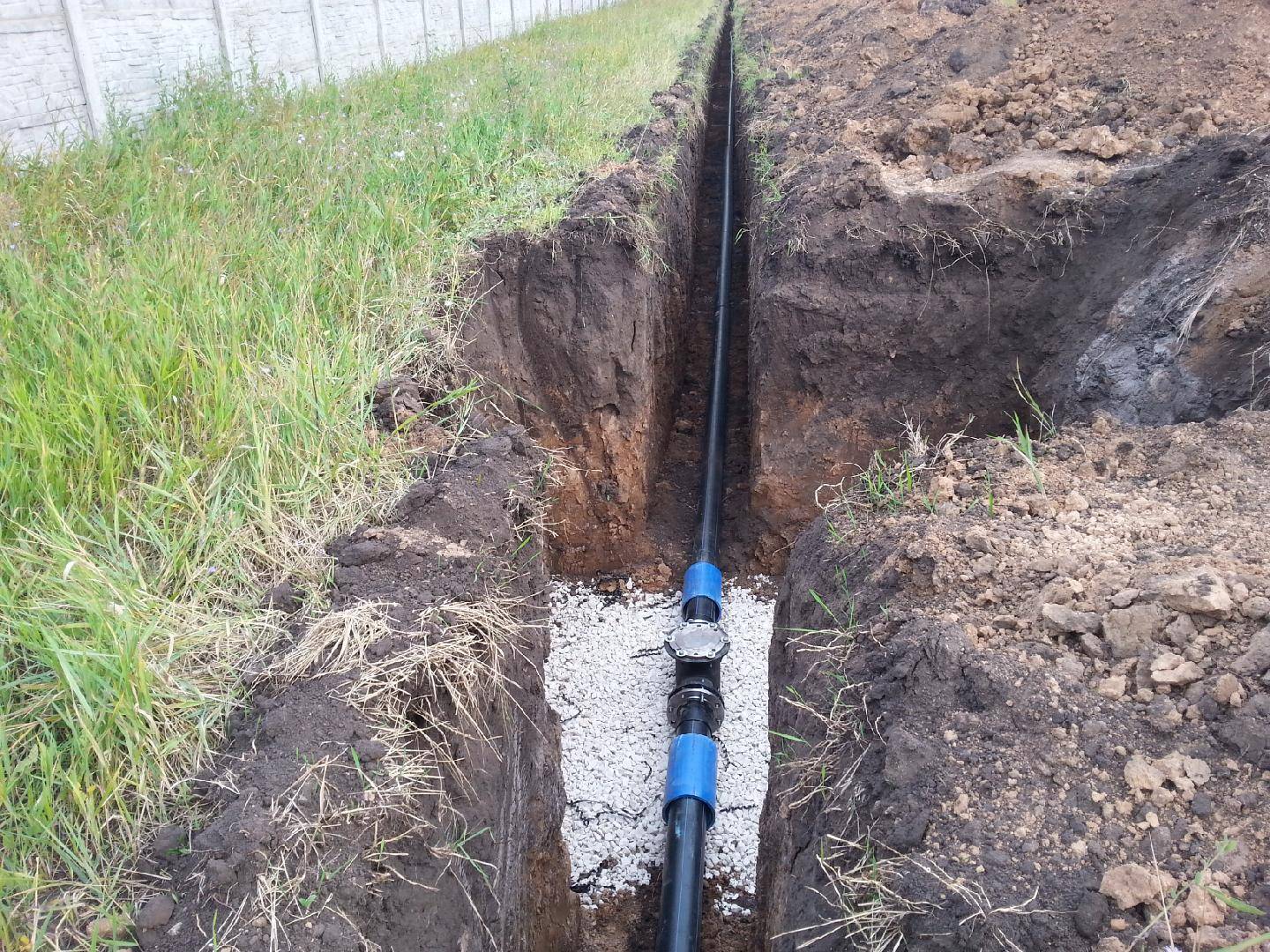 Какую трубу лучше использовать для водопровода под землей — советы и рекомендации